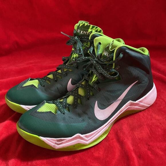 Nike Zoom Hyperquickness GRFX Basketball Shoes in Green main image 4